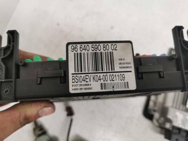 BOITIER COMPLET PEUGEOT 5008 2009-2016 1.6 HDI 9HZ - Vue 3